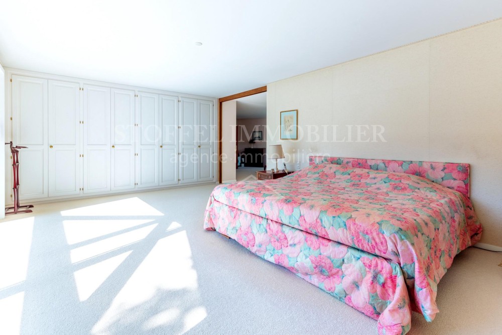 Large Property in Absolute Tranquility - Exclusive